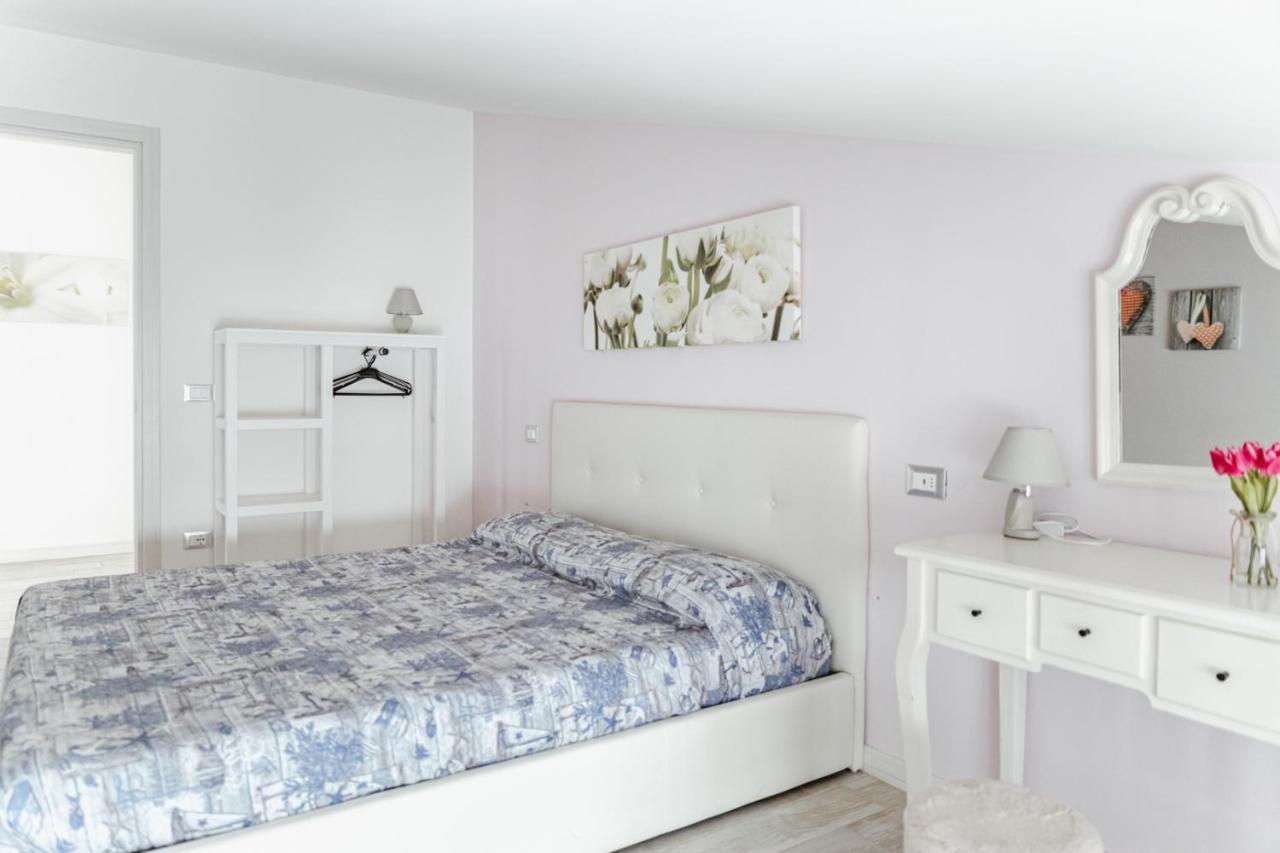 Minerva Holiday Home Manerba del Garda Ngoại thất bức ảnh