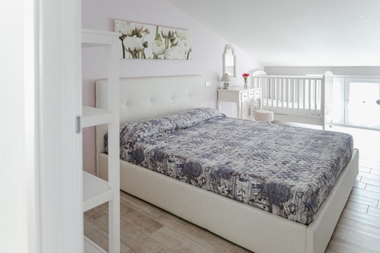 Minerva Holiday Home Manerba del Garda Ngoại thất bức ảnh